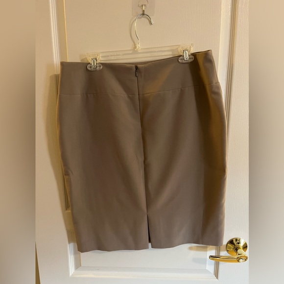 Tan pencil skirt - Alfani - Size 12 - Picture 2 of 2
